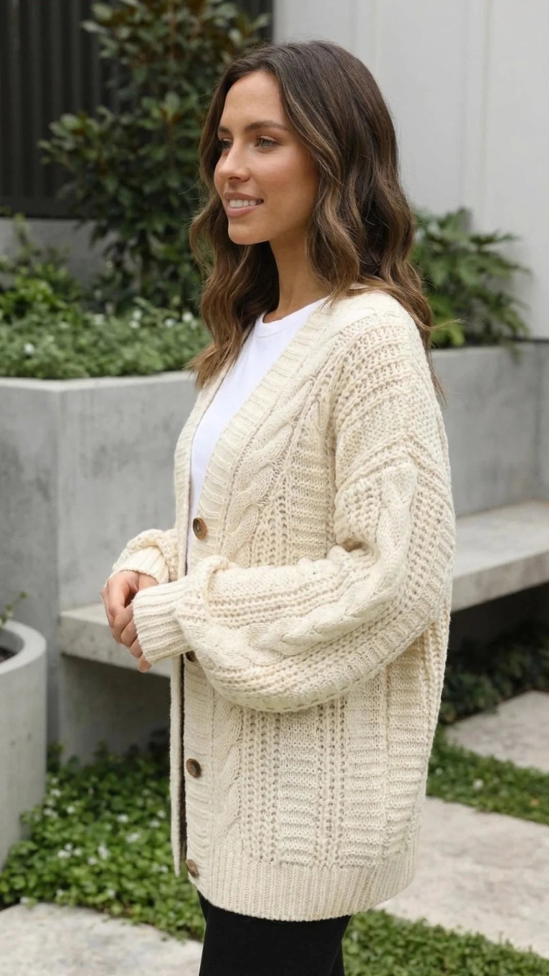 Women'S Oversized Cable Knit Cardigan